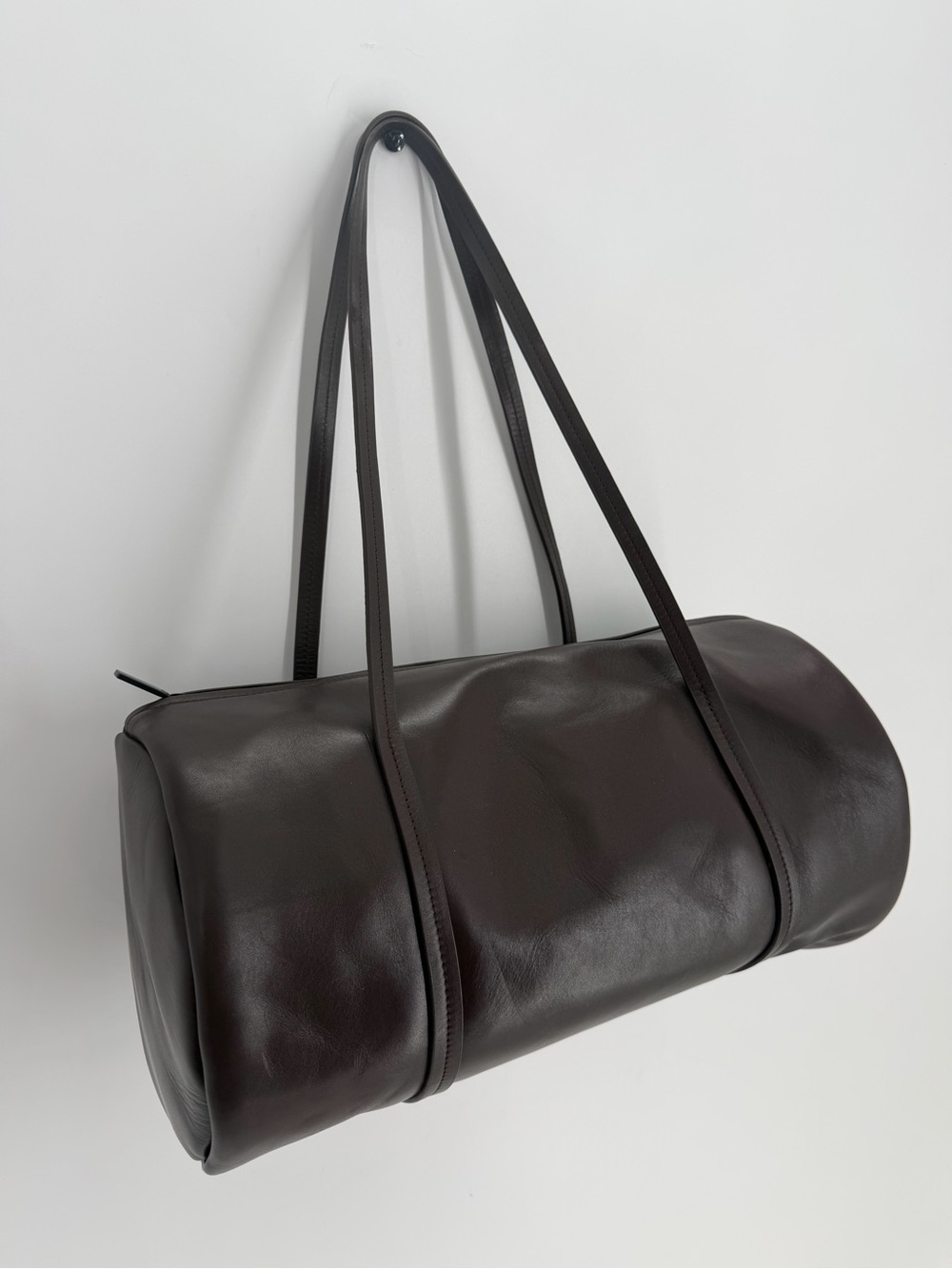 St. Agni Large Connolo Leather Cylinder Shoulder Bag In Coffee Brown - Picture 3 of 10